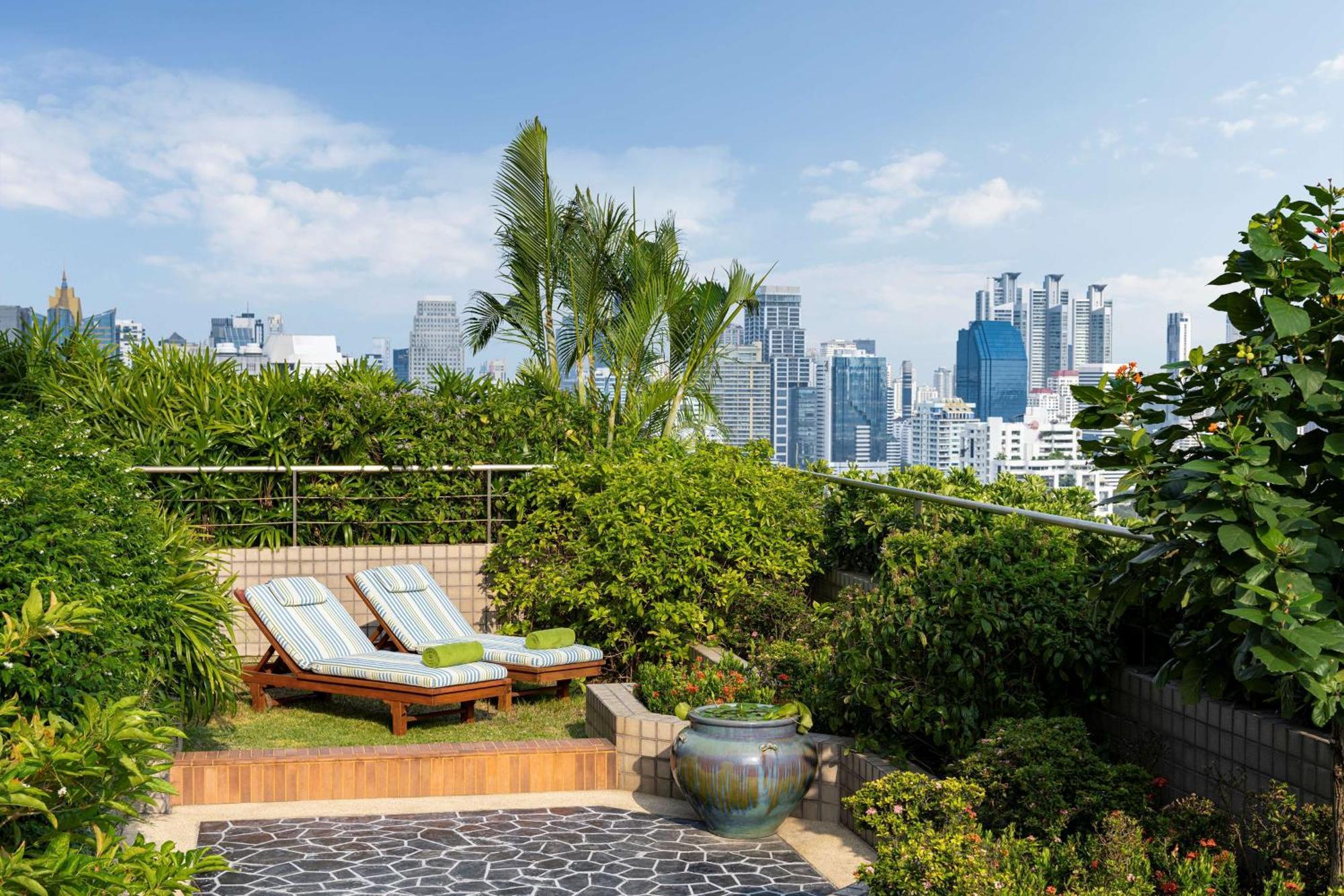 Conrad Bangkok Hotel Exterior photo